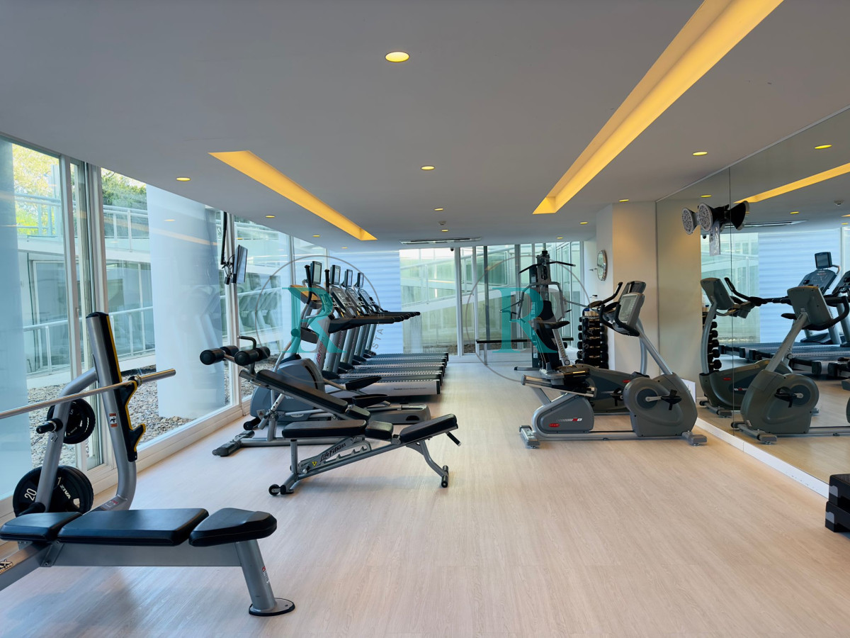Apartamento ID.1700 - Penthouse en VENTA, 3 dormitorios en suite + Dependencia, vista 180°.
