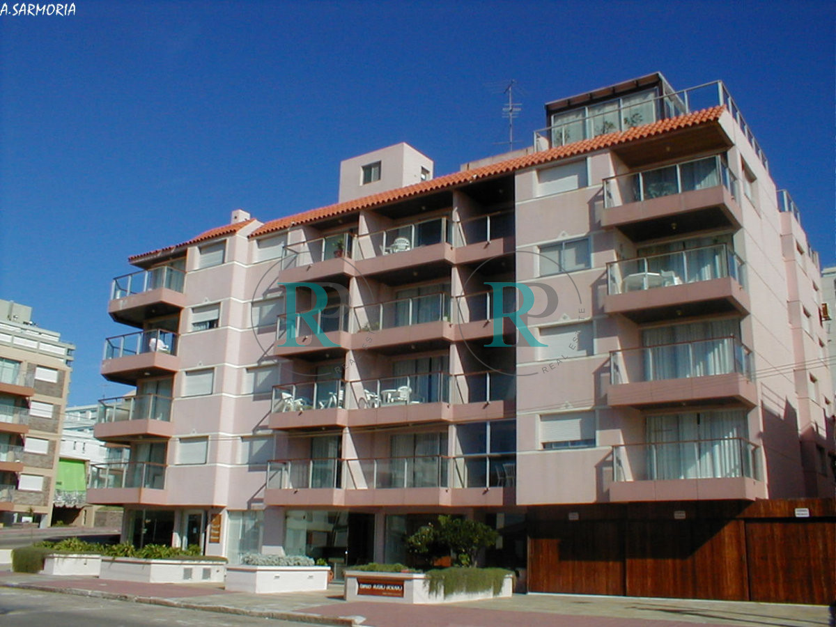 Apartamento ID.2244 - Apartamento en venta de dos dormitorios en Punta del Este