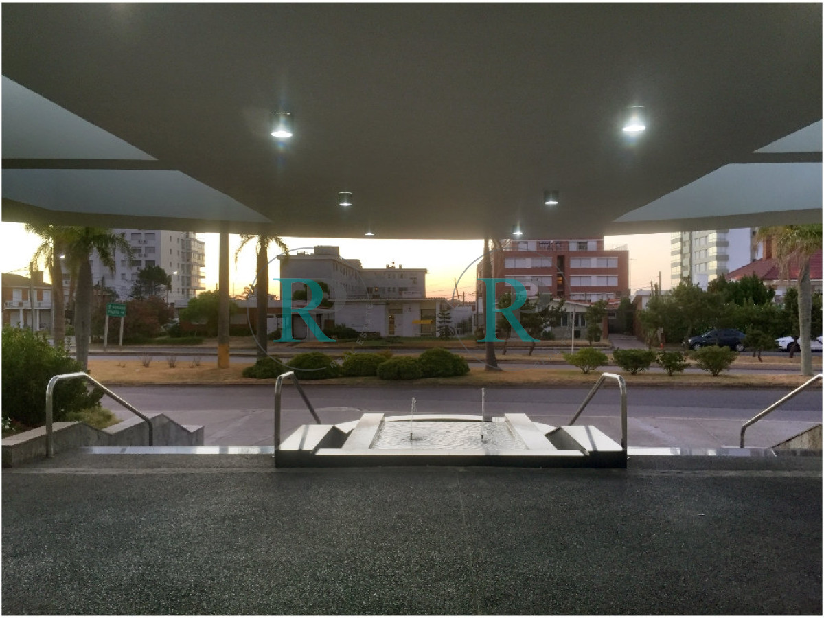 Apartamento ID.1660 - Apartamento de dos dormitorios en venta en Punta del Este