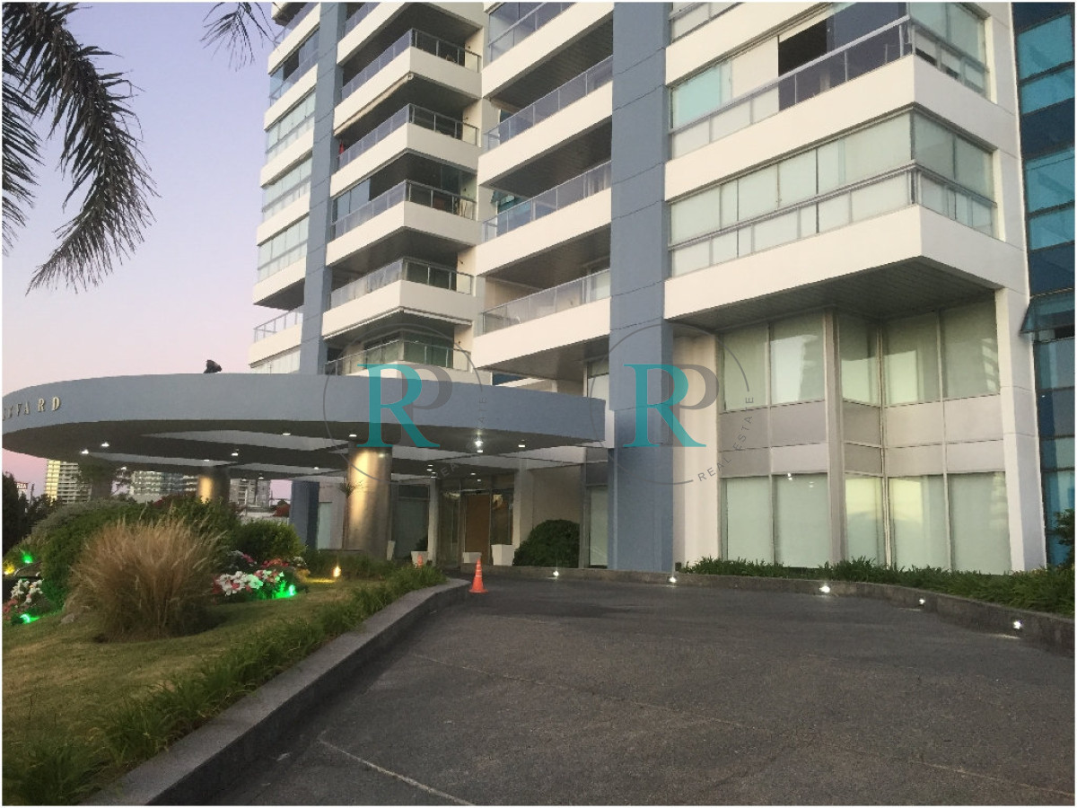 Apartamento ID.1660 - Apartamento de dos dormitorios en venta en Punta del Este