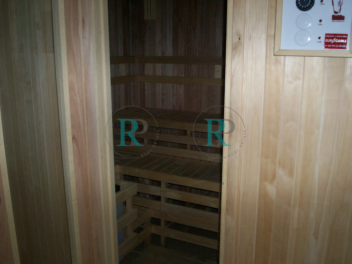 Apartamento ID.892 - Venta Y Alquiler de apartamento de dos dormitorios en Punta del Este