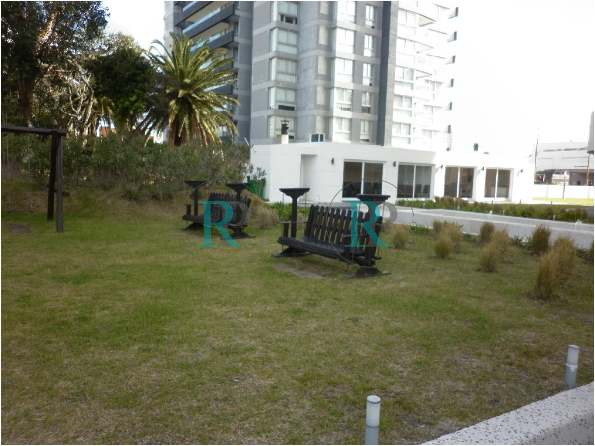 Apartamento ID.2053 - Venta y alquiler de Apartamento de 2 dormitorios en Mansa