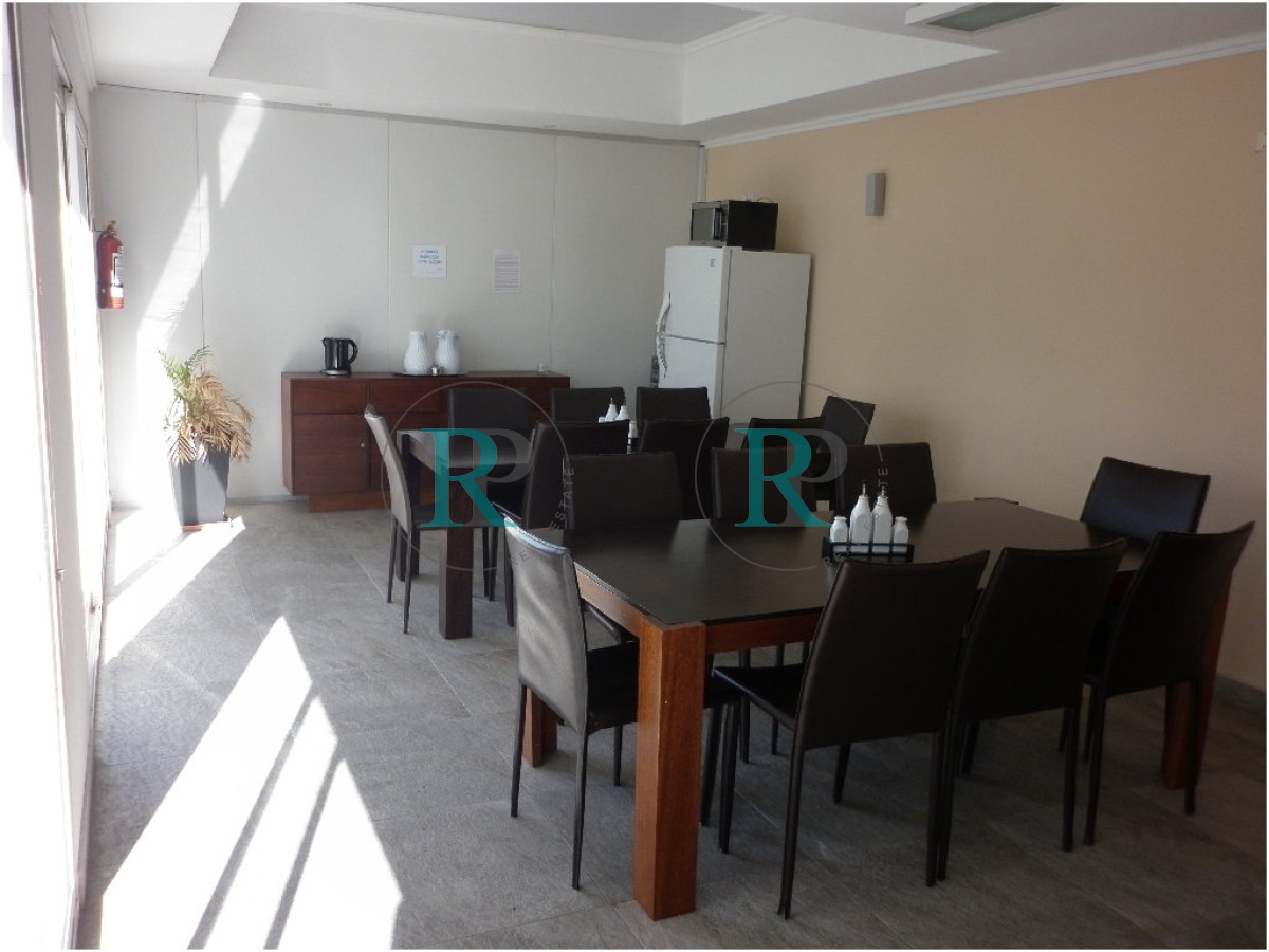 Apartamento ID.2053 - Venta y alquiler de Apartamento de 2 dormitorios en Mansa