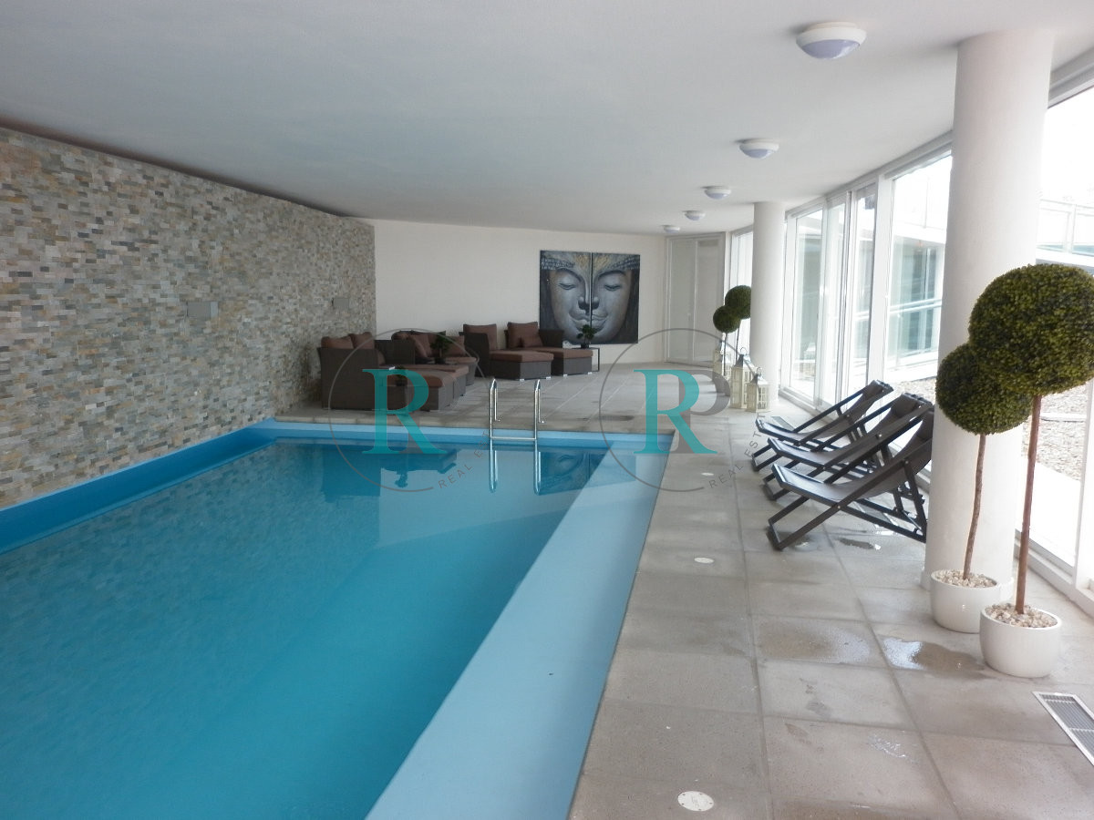 Apartamento ID.1700 - Penthouse en VENTA, 3 dormitorios en suite + Dependencia, vista 180°.