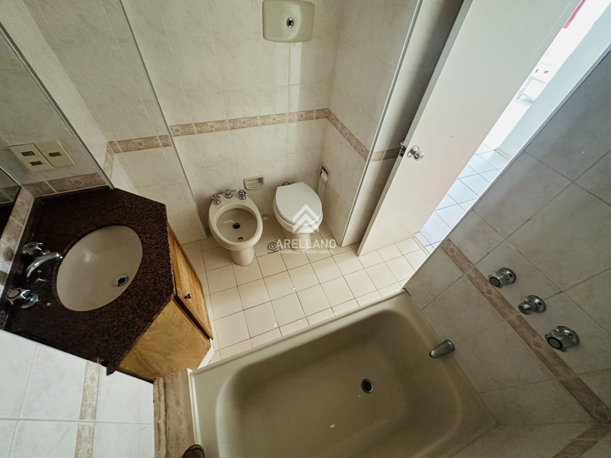 Apartamento ID.4364 - Venta apartamento de 1 dormitorio y medio en Punta del Este