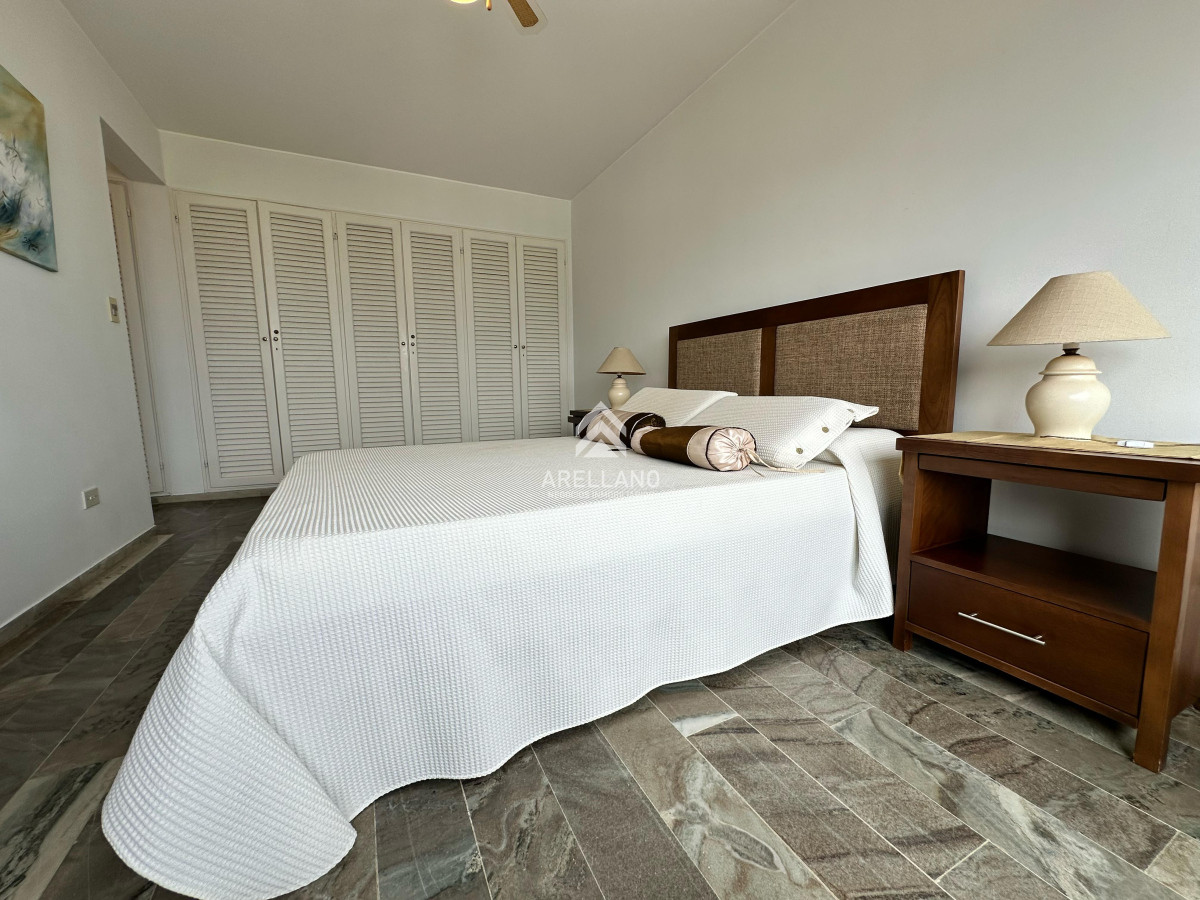 Apartamento ID.4427 - Venta Apartamento de 3 dormitorios en venta en Punta del Este