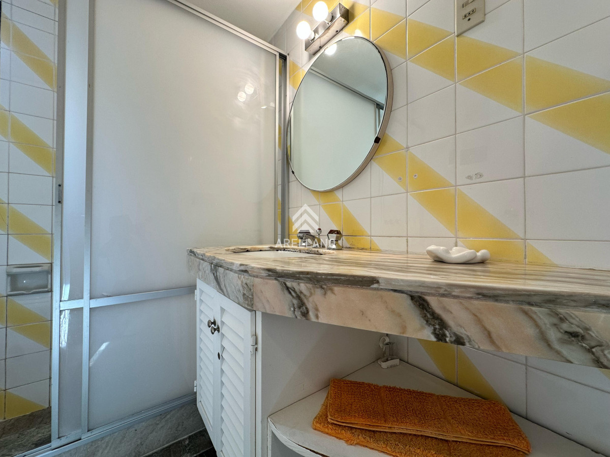 Apartamento ID.4427 - Venta Apartamento de 3 dormitorios en venta en Punta del Este
