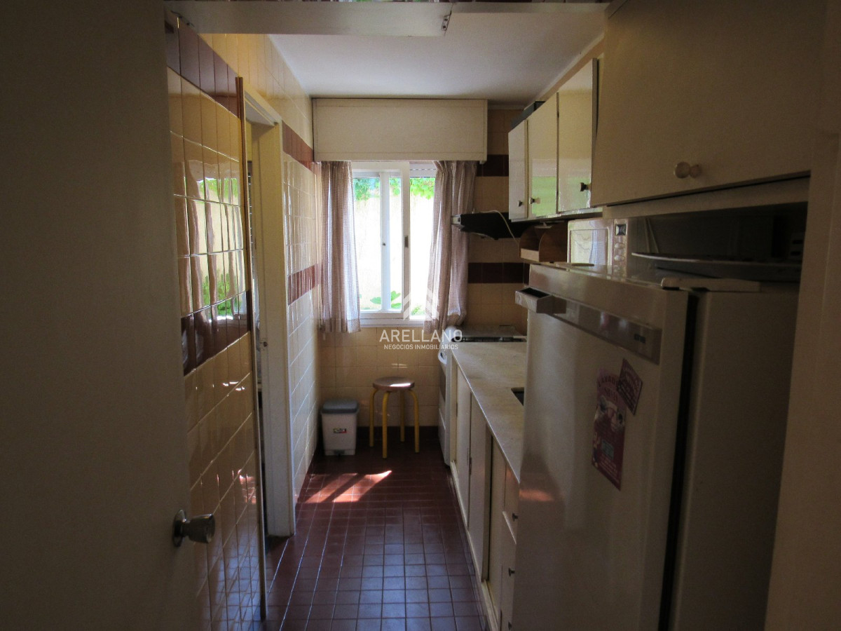 Apartamento ID.5316 - Venta apartamento 3 dormitorios en playa brava con parrillero y dos garages