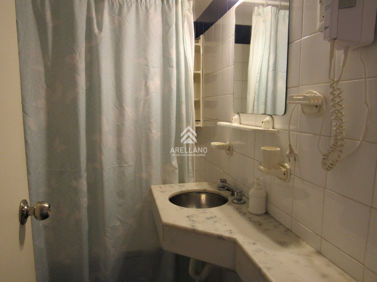 Apartamento ID.5316 - Venta apartamento 3 dormitorios en playa brava con parrillero y dos garages