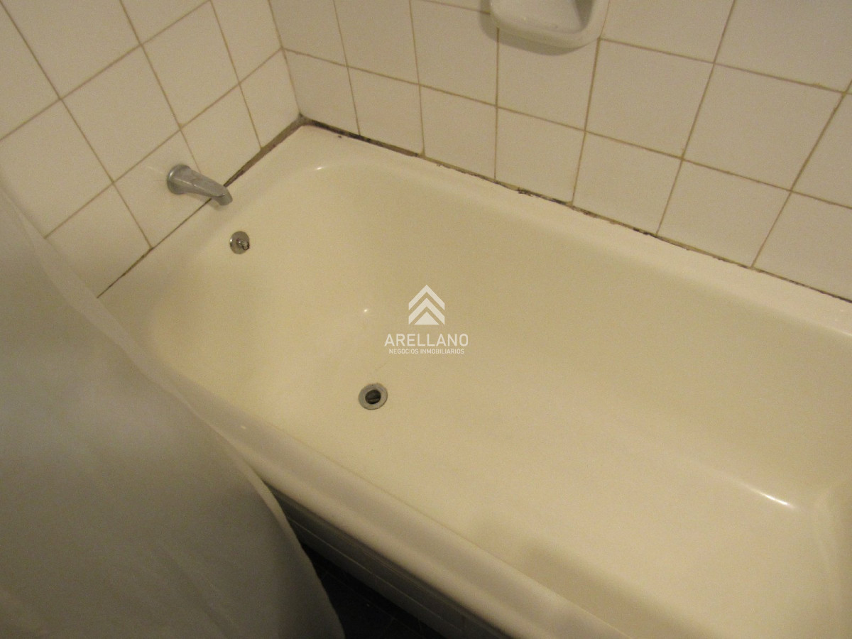 Apartamento ID.5316 - Venta apartamento 3 dormitorios en playa brava con parrillero y dos garages