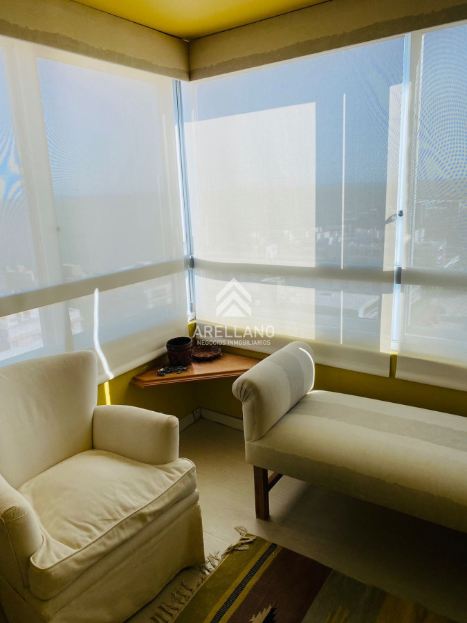 Apartamento ID.2952 - Apartamento en venta de 3 dormitorios y dependencia en Punta del Este