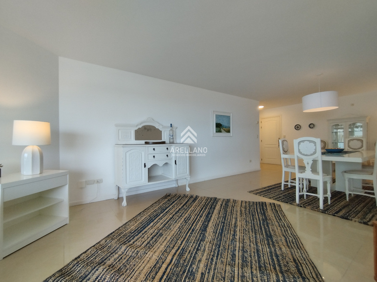 Apartamento ID.4491 - Venta apartamento 3 dormitorios Punta del Este
