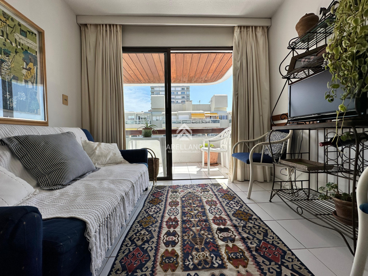 Apartamento ID.4300 - Venta Apartamento 2 dormitorios 