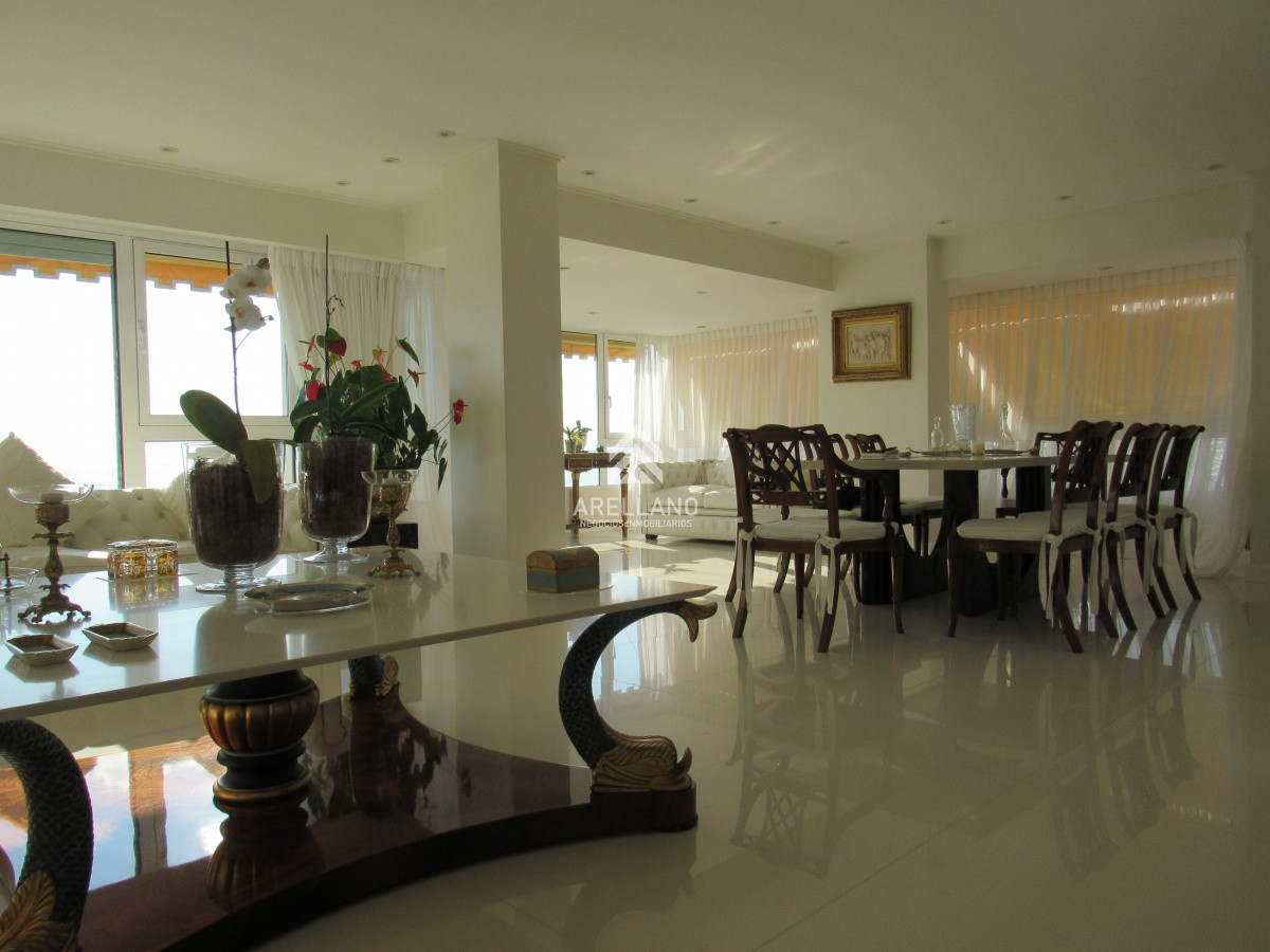Apartamento ID.5554 - Venta Y alquiler de apartamento de 3 dormitorios en Punta del Este