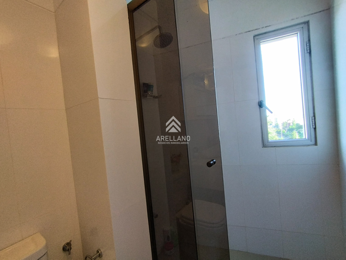 Apartamento ID.4490 - Venta Apartamento 3 dormitorios y dependencia 