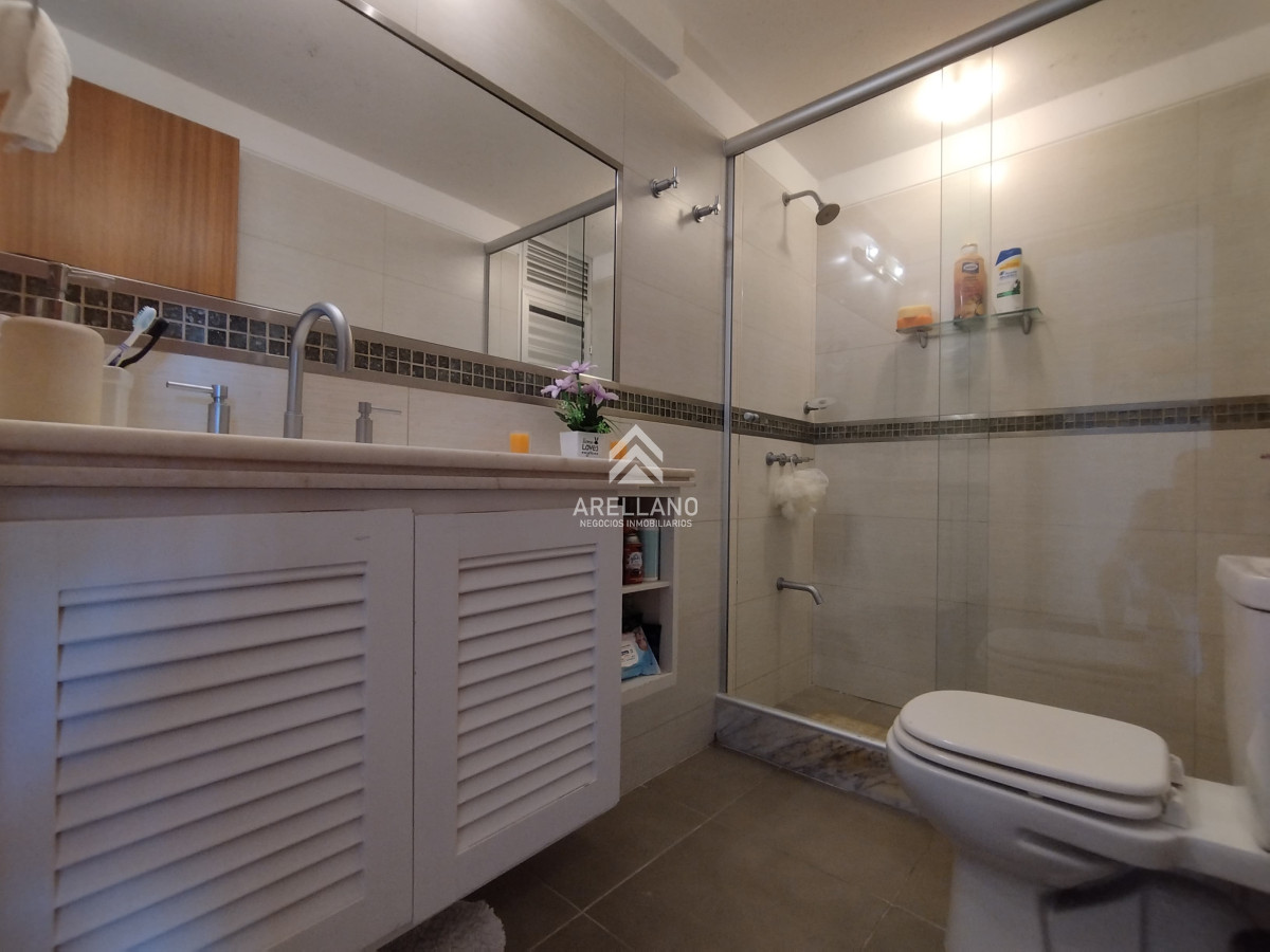 Apartamento ID.4490 - Venta Apartamento 3 dormitorios y dependencia 