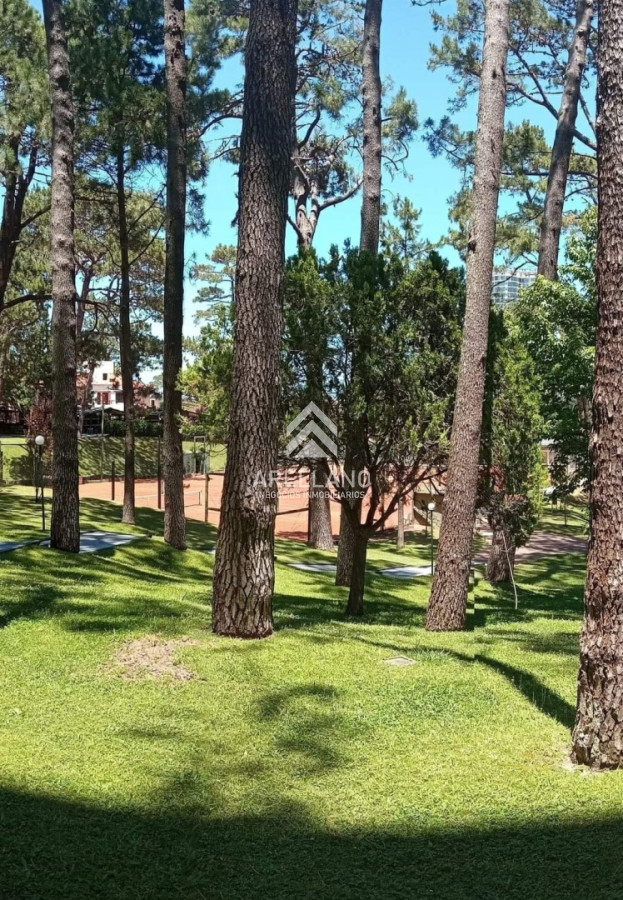 Apartamento ID.3323 - Venta apartamento de 1 dormitorio en Punta del Este