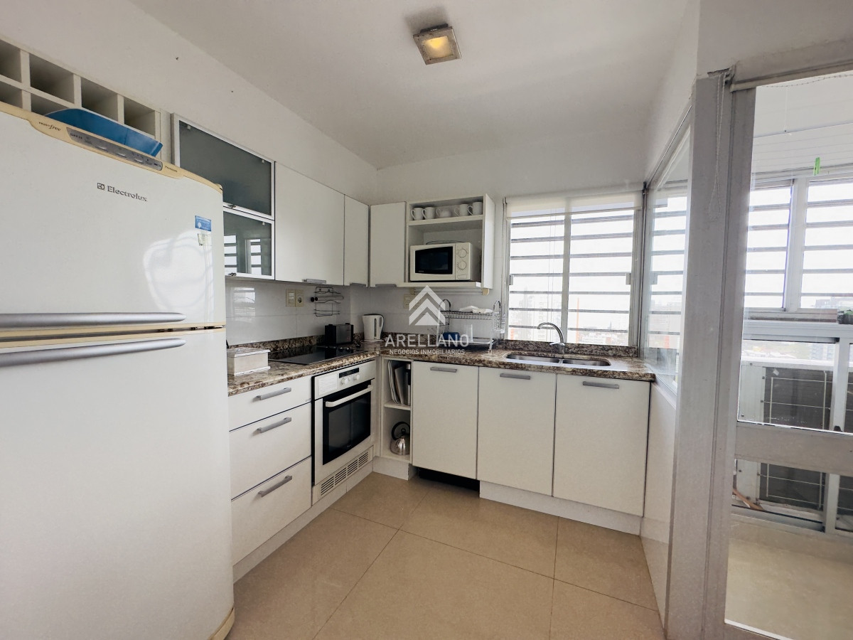 Apartamento ID.5333 -  Apartamento en Alquiler de 3 dormitorios en Punta del Este