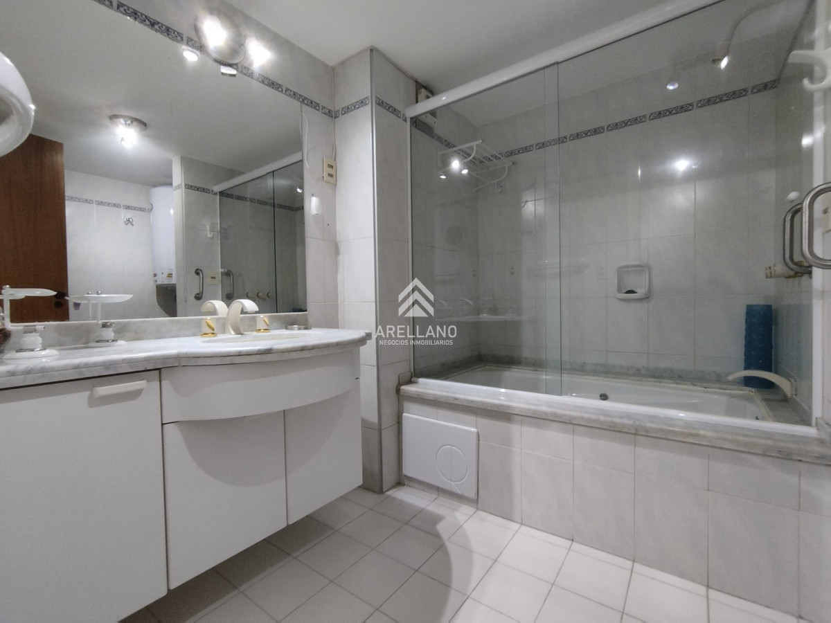 Apartamento ID.5696 - Venta Apartamento 1 dormitorio y medio en alquiler y venta en Punta del Este