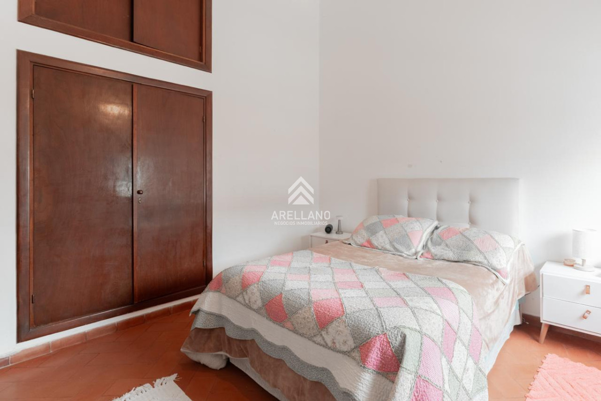 Apartamento ID.4945 - Apartamento en venta de 3 dormitorios y dependencia de servicio en Punta del Este