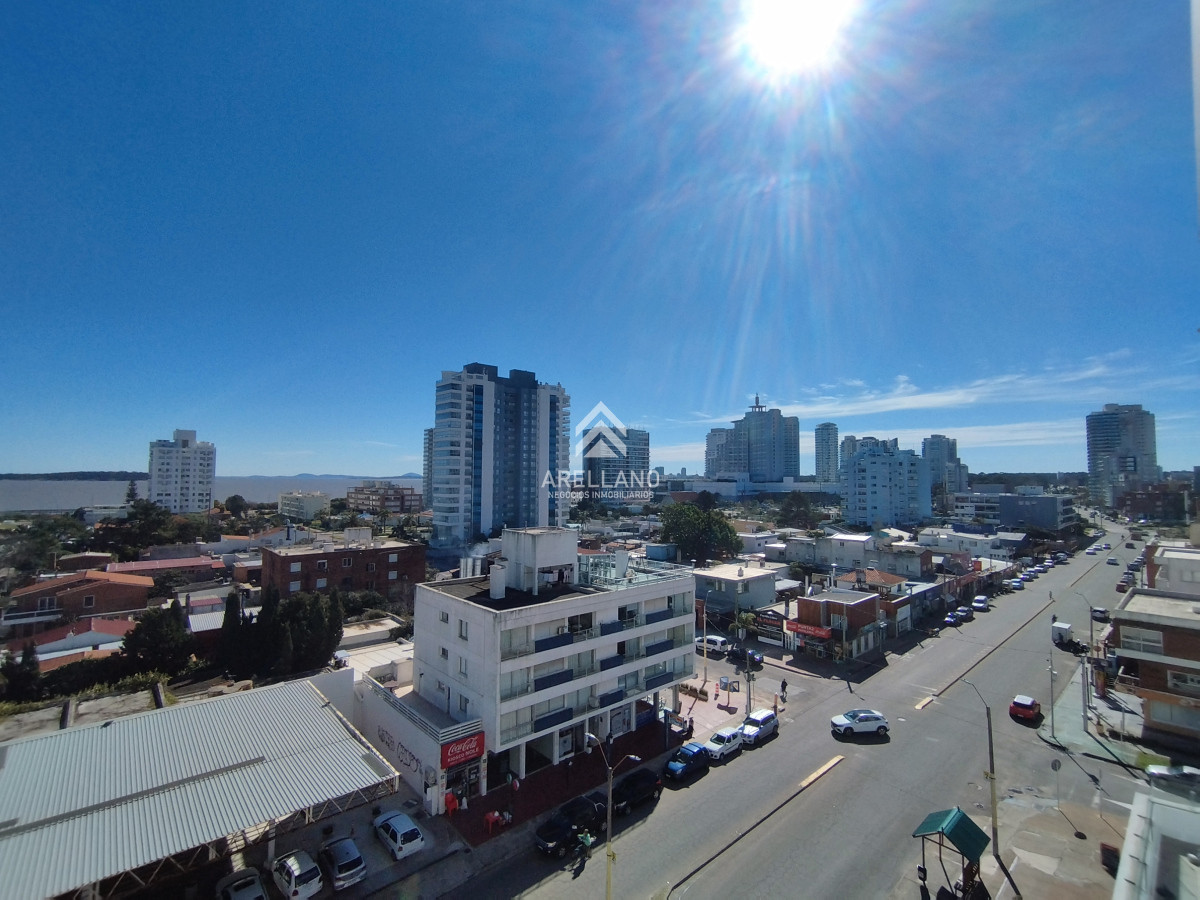 Apartamento ID.2917 - Apartamento de 2 dormitorios en venta en Punta del Este