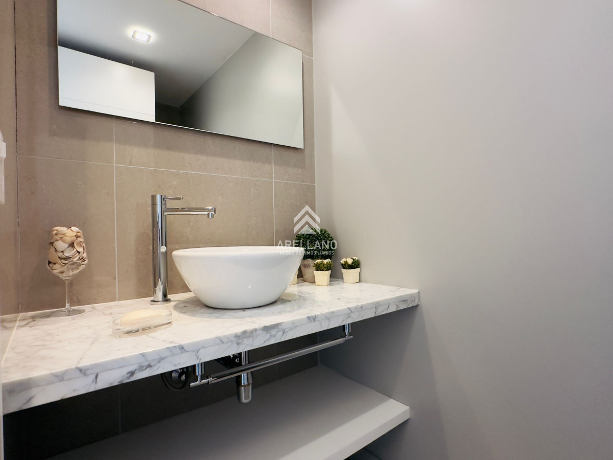 Apartamento ID.3260 - Penthouse en VENTA, 3 dormitorios en suite + Dependencia, vista 180°.