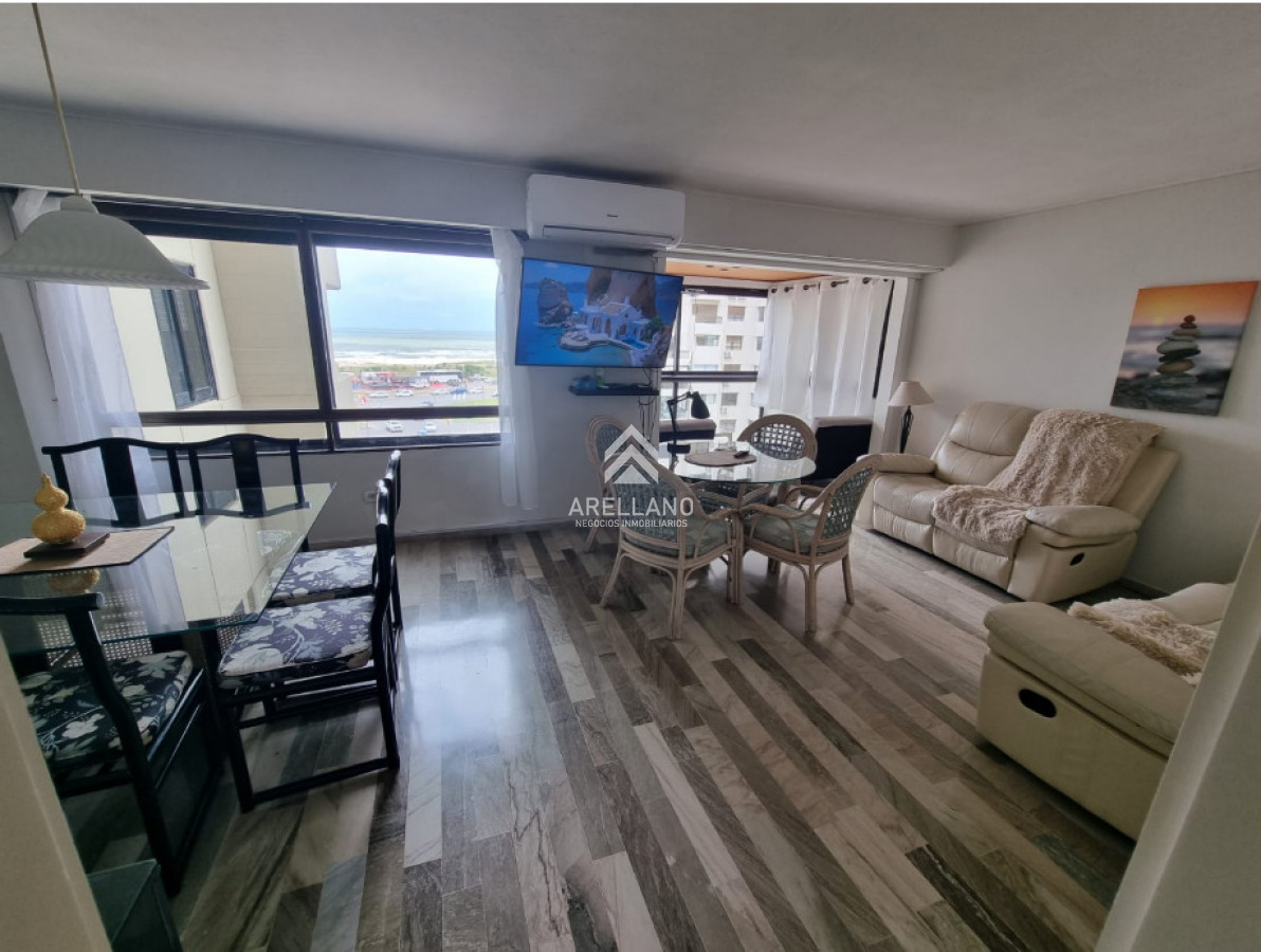 Apartamento ID.3888 - Apartamento en venta de 3 dormitorios en Punta del Este