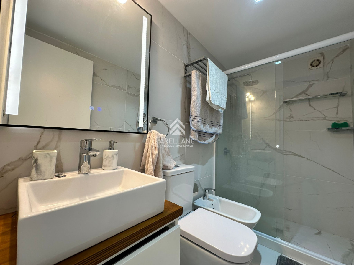 Apartamento ID.3885 - Venta apartamento 2 dormitorios en Edificio View II