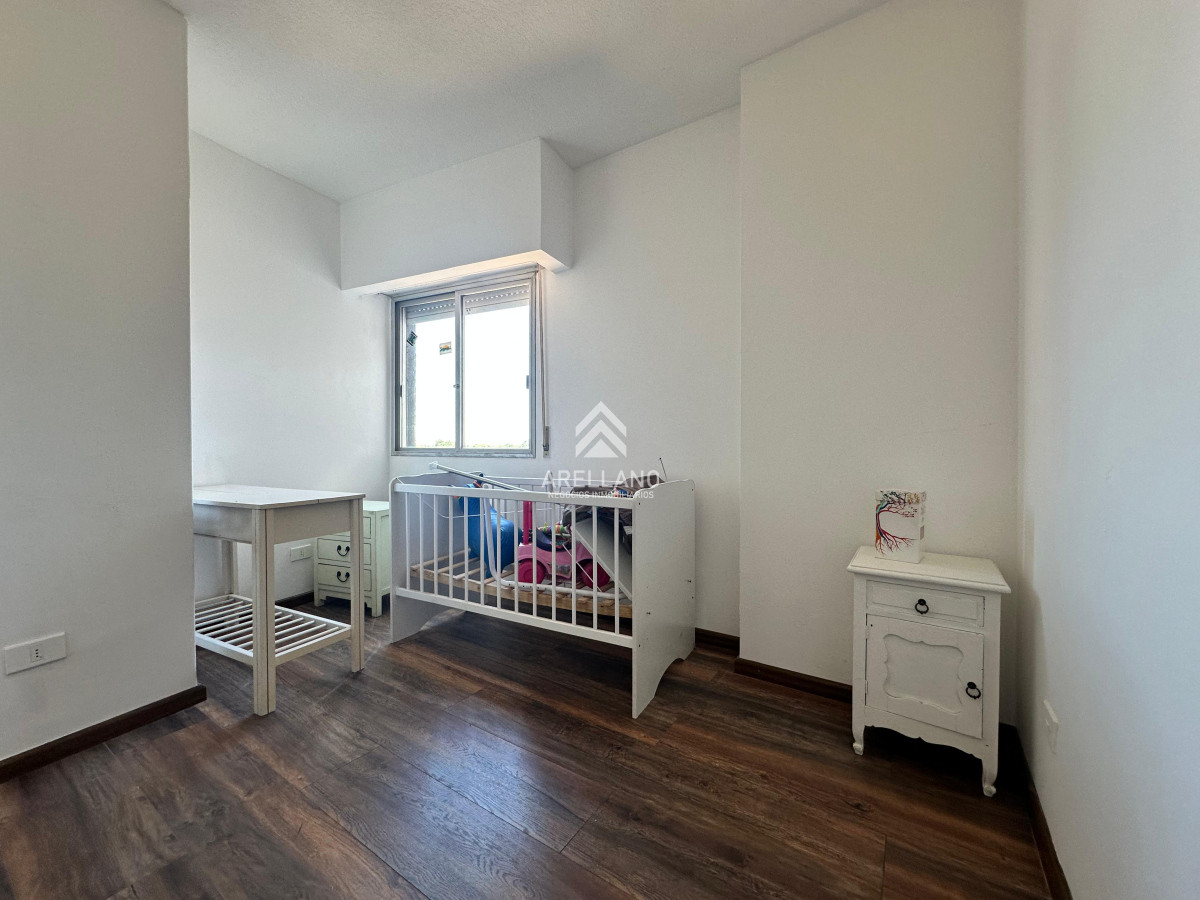 Apartamento ID.4149 - Venta Apartamento 2 dormitorios y dependencia de servicio 