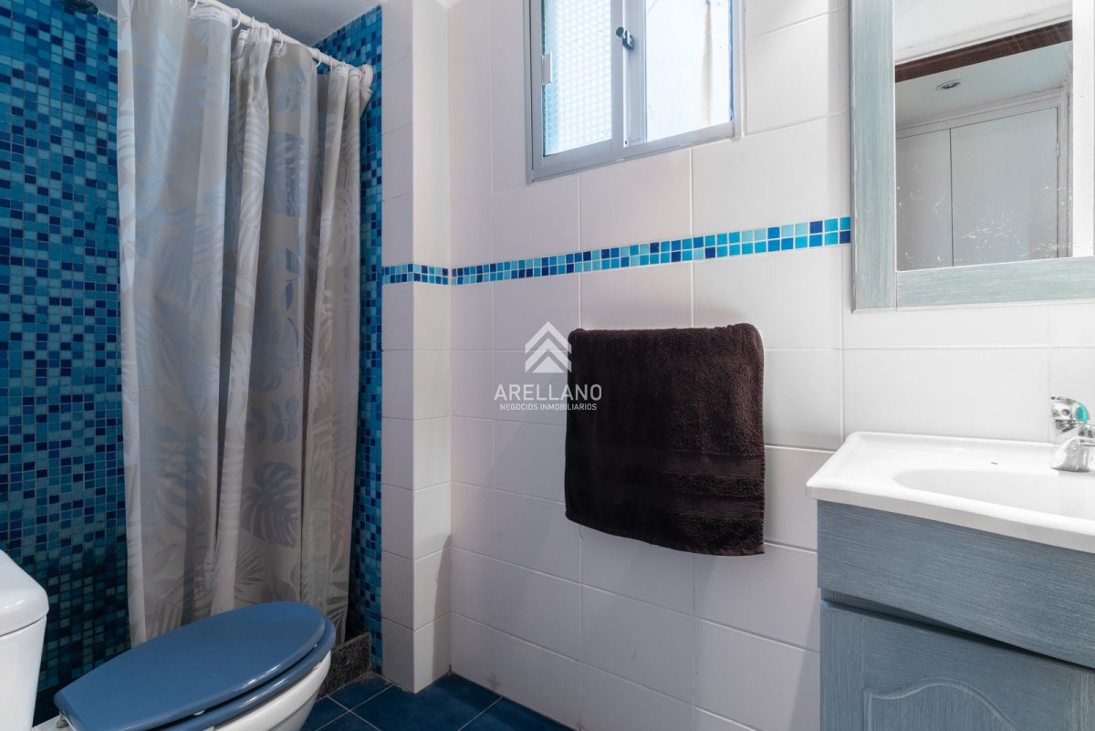 Apartamento ID.4945 - Apartamento en venta de 3 dormitorios y dependencia de servicio en Punta del Este