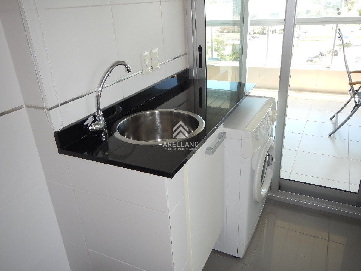 Apartamento ID.4511 - Venta apartamento 3 dormitorios Punta del Este