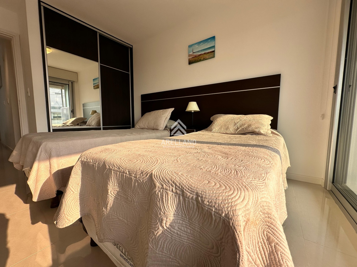 Apartamento ID.3886 - Venta apartamento 2 dormitorios con muy buena vista en parada 6 de la Brava