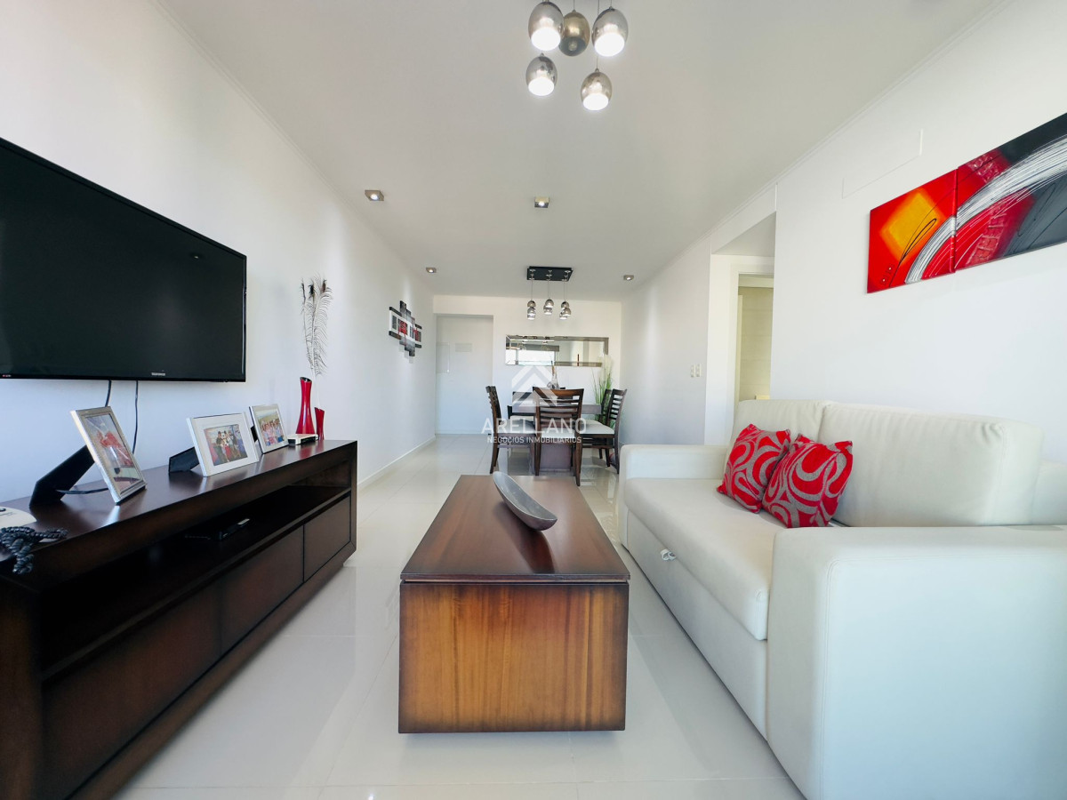 Apartamento ID.3890 - Venta apartamento 2 dormitorios en Punta del Este
