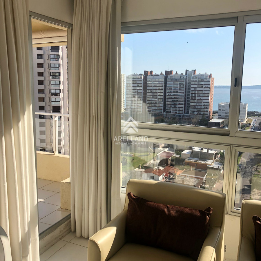 Apartamento ID.3884 - Venta apartamento 3 dormitorios en Punta del Este