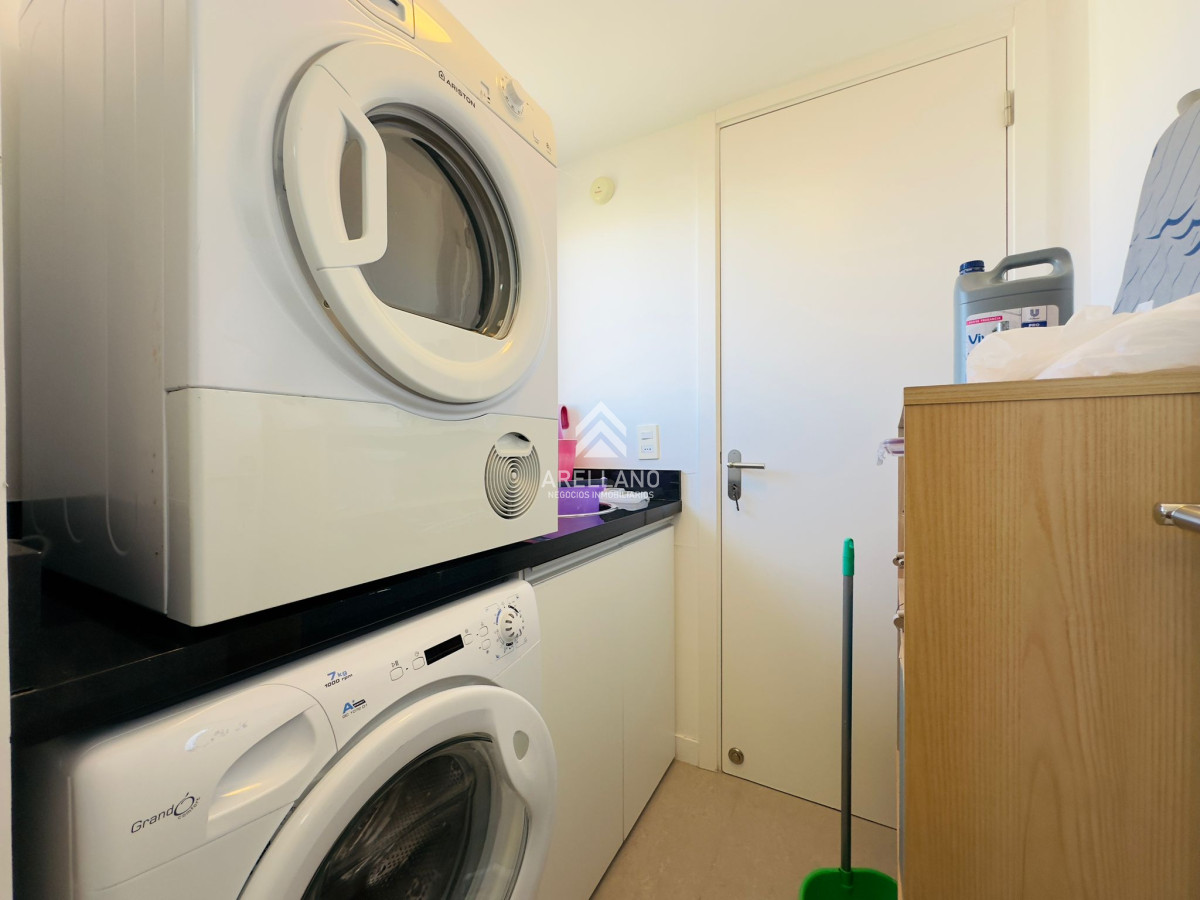 Apartamento ID.3260 - Penthouse en VENTA, 3 dormitorios en suite + Dependencia, vista 180°.