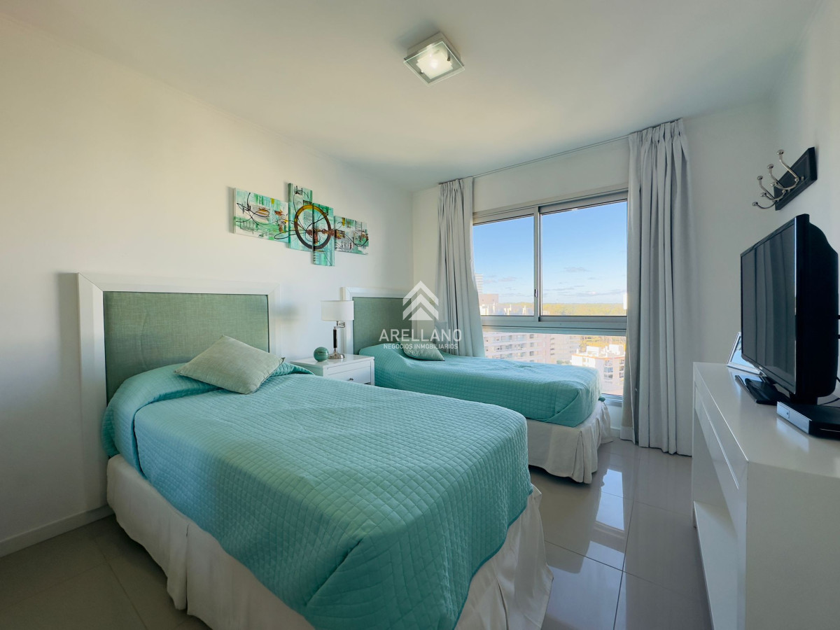 Apartamento ID.3890 - Venta apartamento 2 dormitorios en Punta del Este