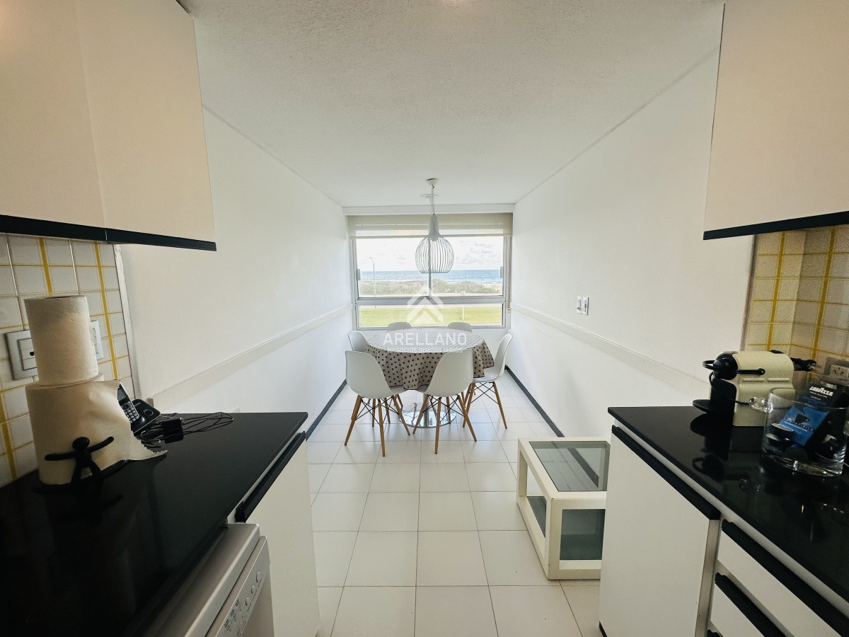 Apartamento ID.5553 - Alquiler y venta de apartamento 3 dorm. mas dep. playa brava