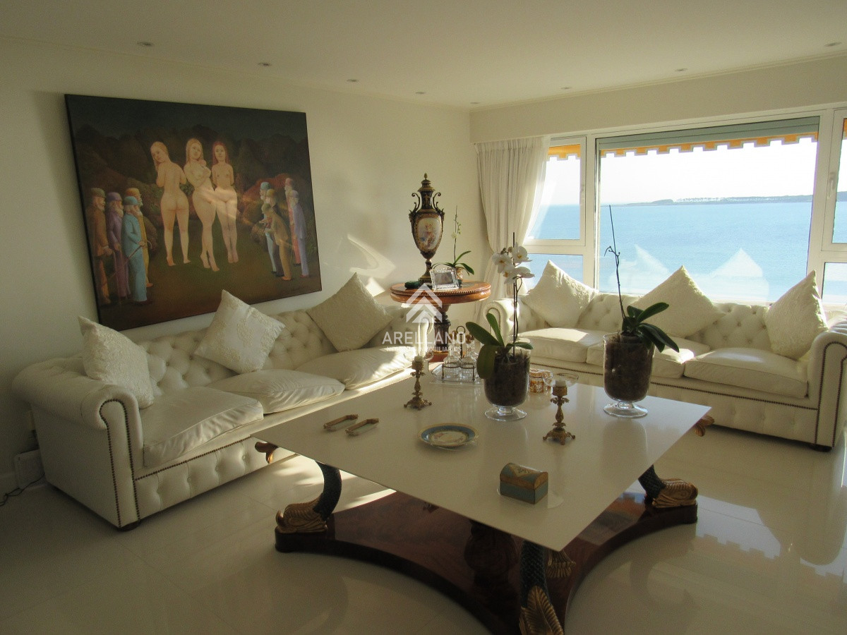 Apartamento ID.5554 - Venta Y alquiler de apartamento de 3 dormitorios en Punta del Este