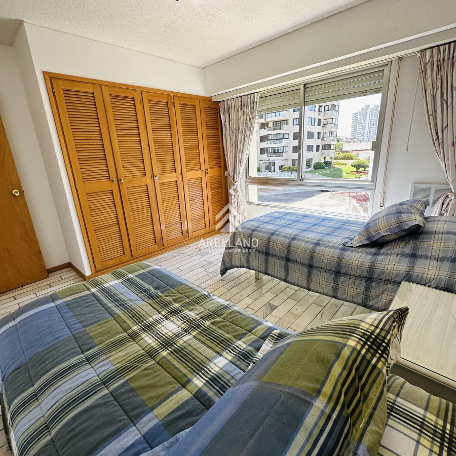 Apartamento ID.3883 - Venta apartamento 3 dormitorios Playa Brava 