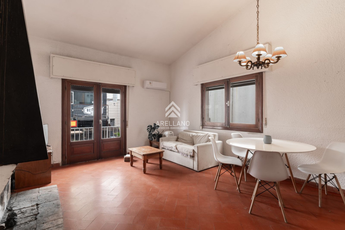 Apartamento ID.4945 - Apartamento en venta de 3 dormitorios y dependencia de servicio en Punta del Este