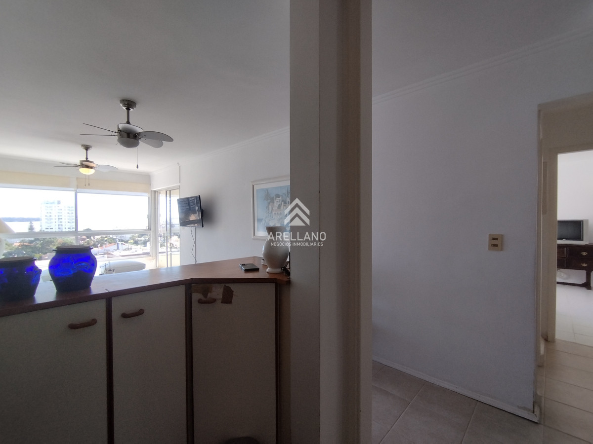 Apartamento ID.2917 - Apartamento de 2 dormitorios en venta en Punta del Este