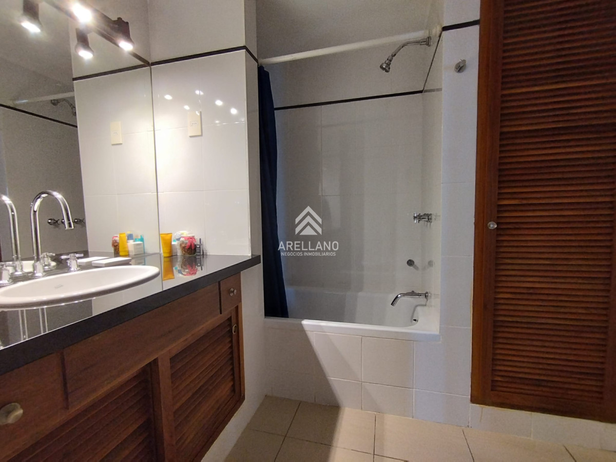 Apartamento ID.3257 - Venta apartamento 4 dormitorios Playa Mansa 