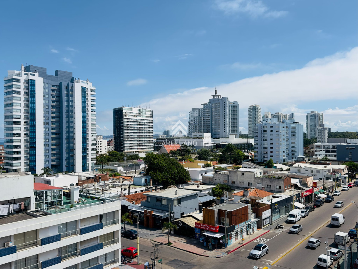 Apartamento ID.3086 - Apartamento en VENTA, 3 dormitorios, 2 baños, reciclado.