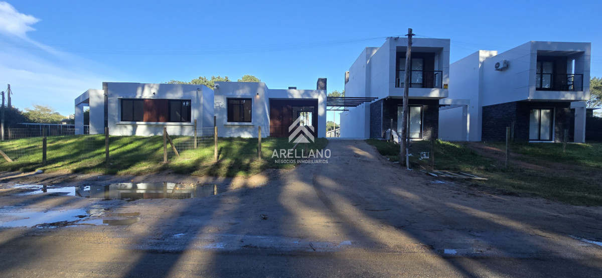 Casa ID.3957 - Oportunidad en construccion, casa de 3 dormitorios en Parque Burnett