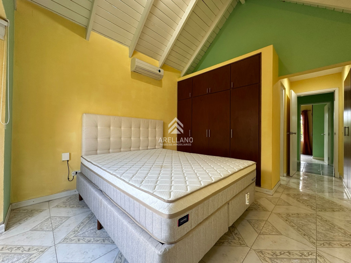 Casa ID.3428 - Venta casa de 2 dormitorios en Punta del Este