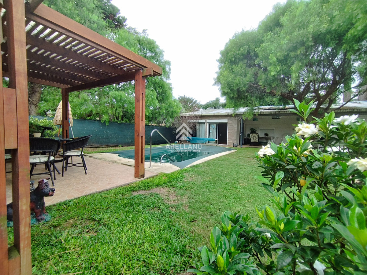 Casa ID.4388 - Venta casa 3 dormitorios en San Rafael Punta del Este
