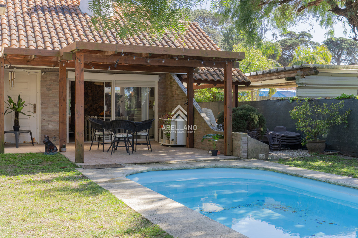 Casa ID.4388 - Venta casa 3 dormitorios en San Rafael Punta del Este