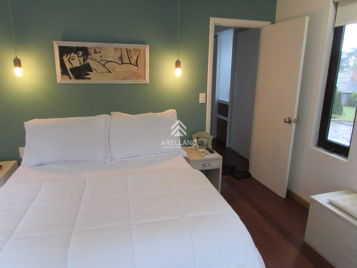 Casa ID.2803 - Alquiler de casa de 3 dormitorios con piscina en Punta del Este