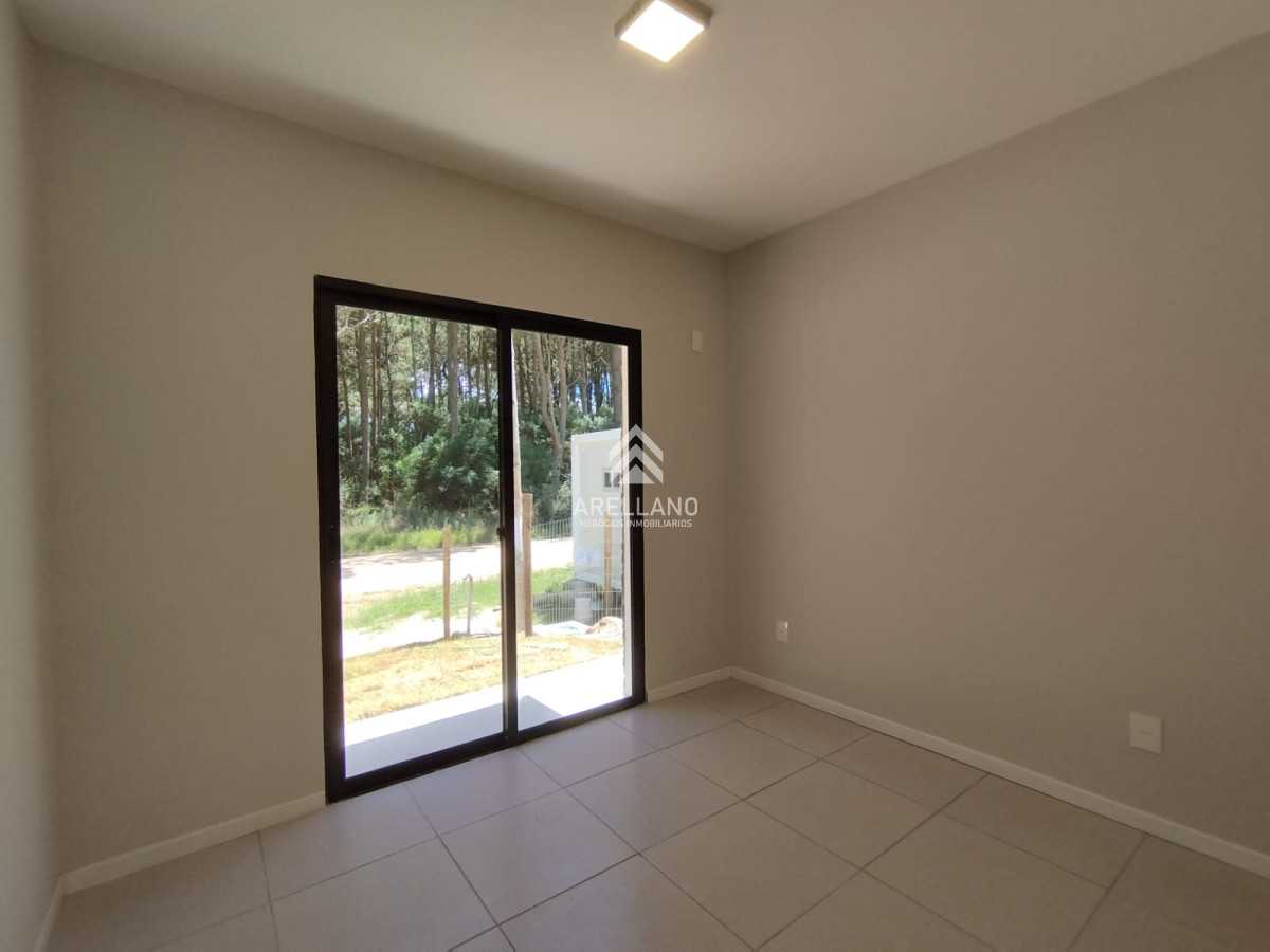 Casa ID.3957 - Oportunidad en construccion, casa de 3 dormitorios en Parque Burnett