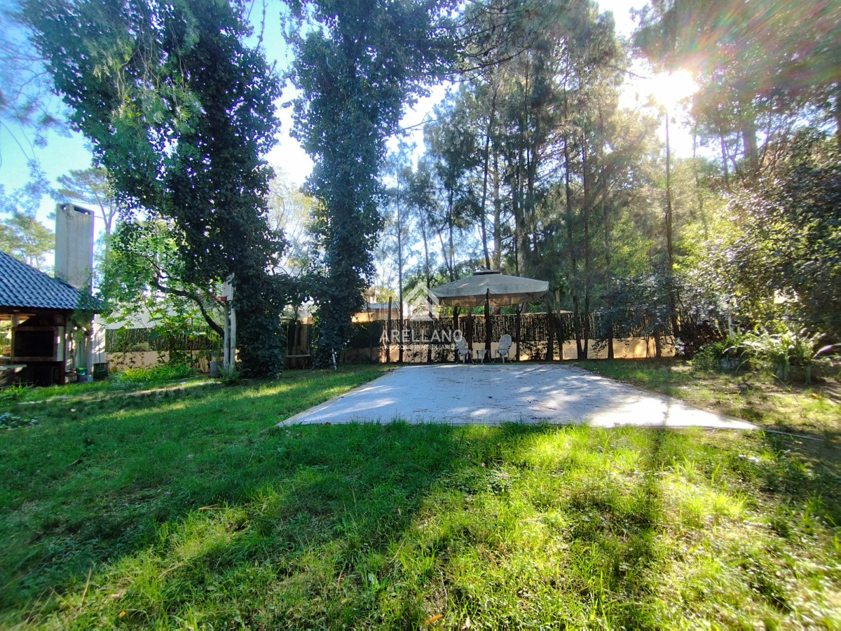 Casa ID.4479 - Venta casa 4 dormitorios 